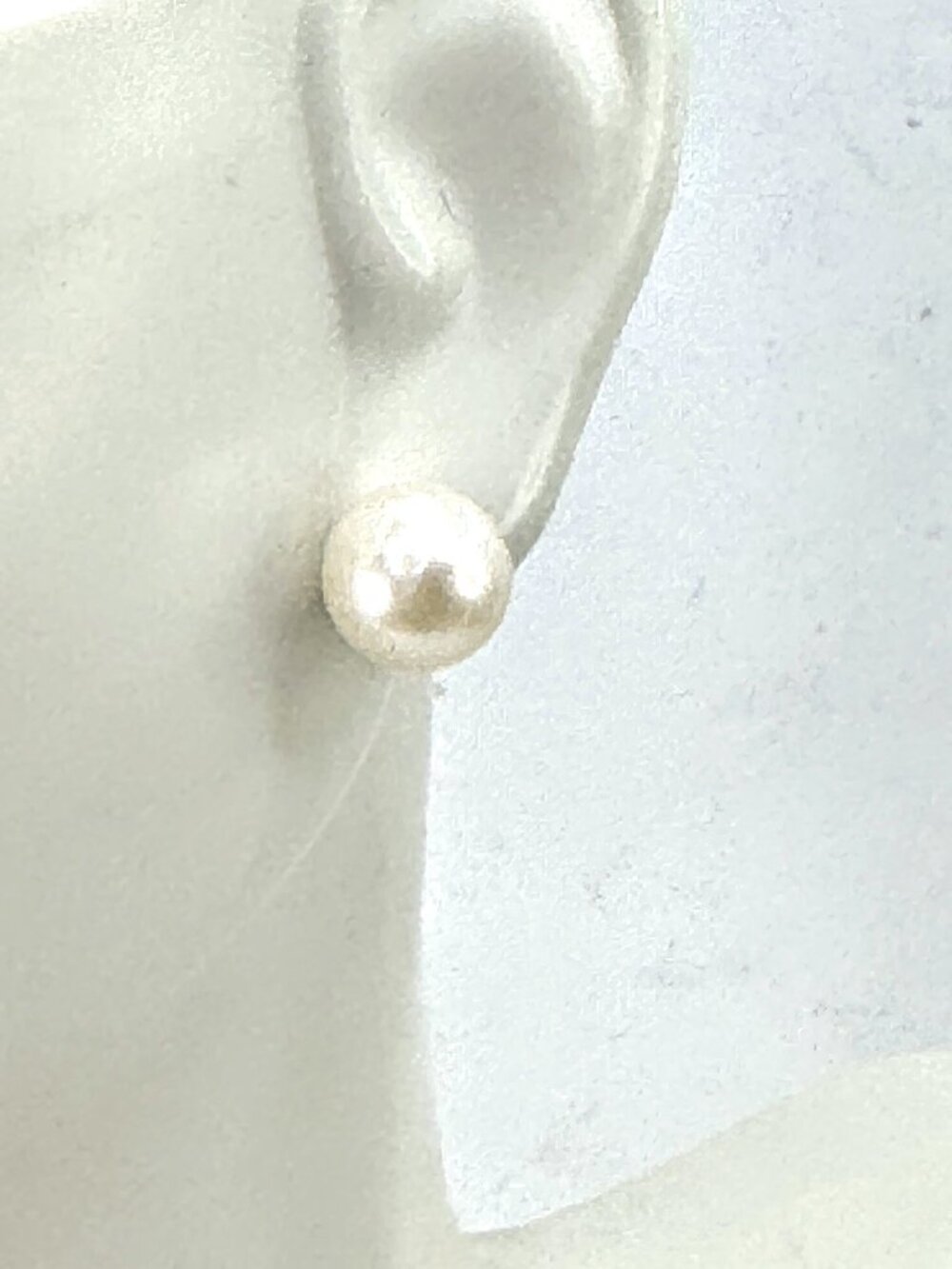 Mid-Century 14K Yellow Gold 8.2mm Fine Akoya Pearl Stud Earrings Pair JR1680